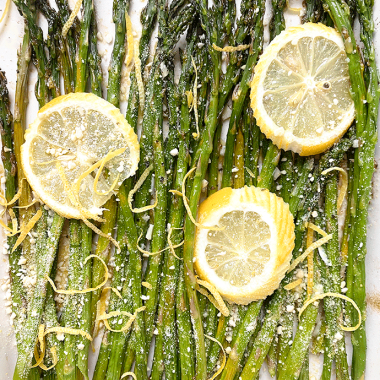 lemon roasted asparagus | GIRLS WHO EAT
