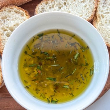 olive oil parmesan dip | GIRLS WHO EAT