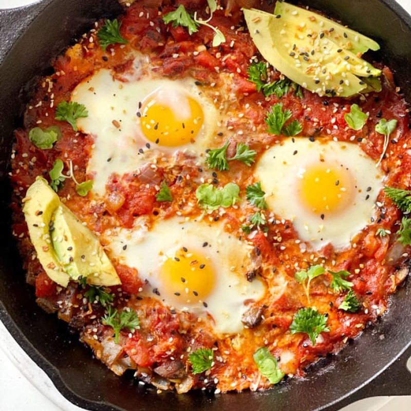 Easy Vegetarian Shakshuka | GIRLS WHO EAT