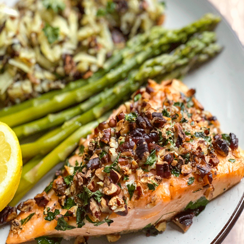 Pecan Crusted Air Fryer Salmon | GIRLS WHO EAT