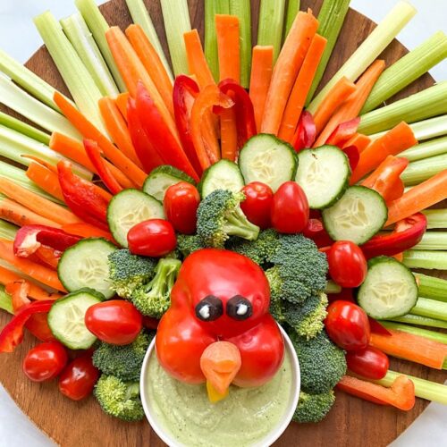 Thanksgiving Turkey Vegetable + Dip Board | GIRLS WHO EAT